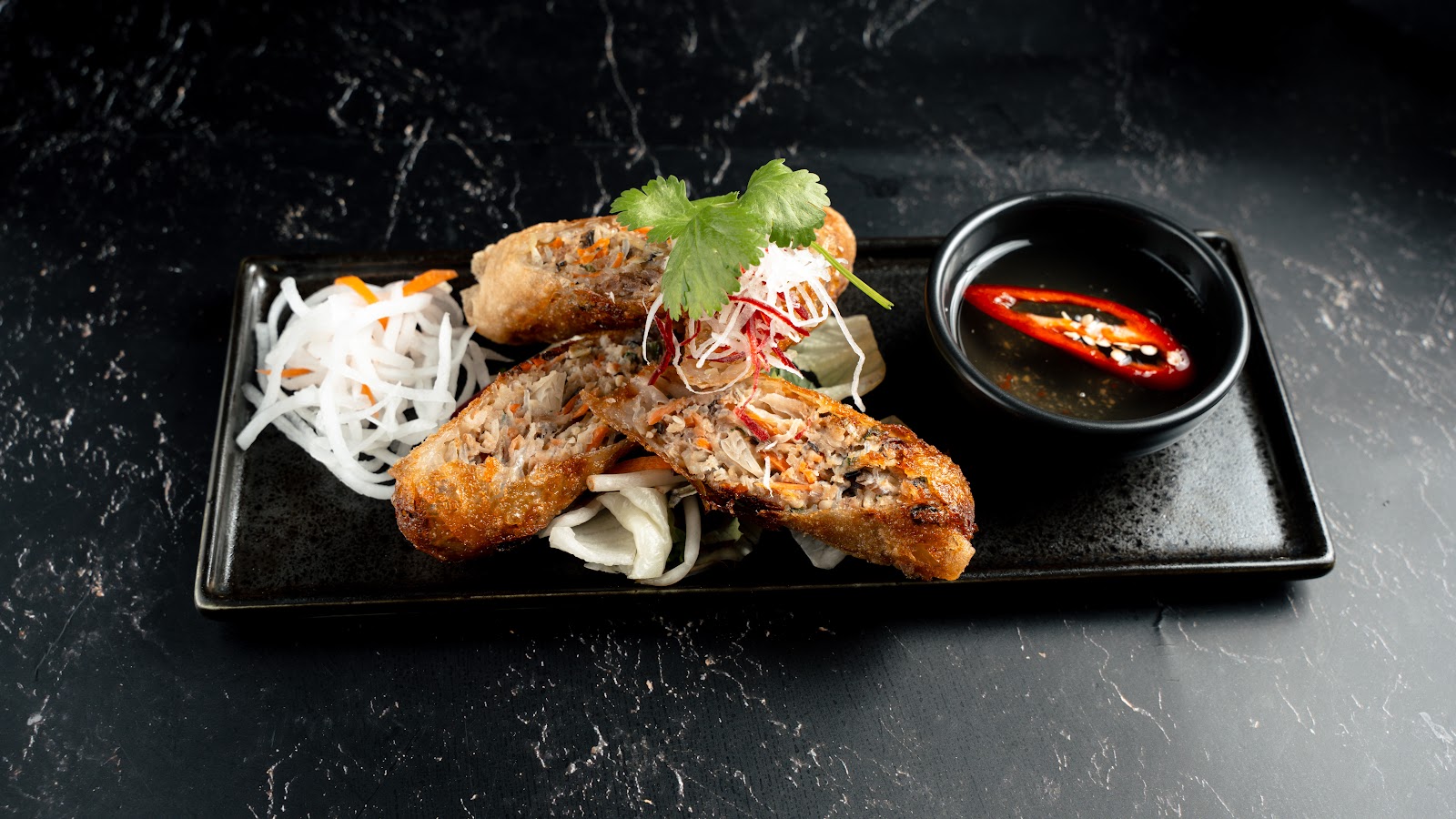 Knusprige Rollen mit Dip